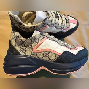 Gucci Supreme Women's Pink and Black Monogram Sneakers Size 37.5 NWT